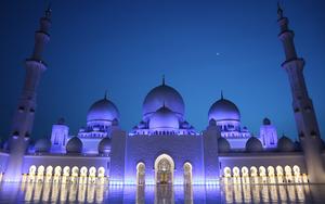 Thumbnail for Enjoy Awe-Inspiring Experiences in Abu Dhabi