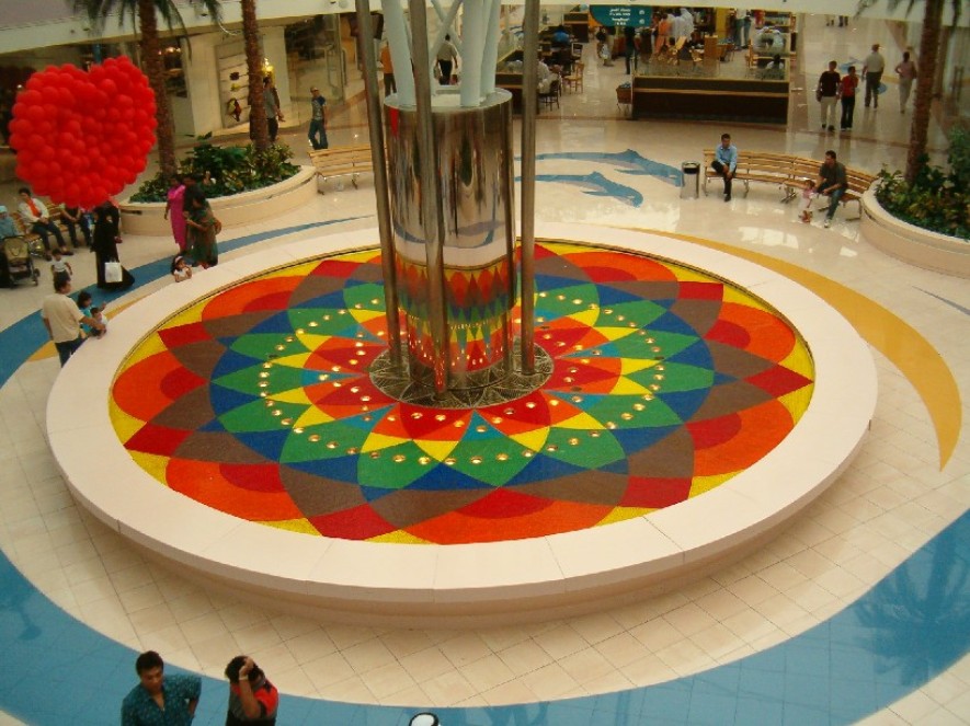Steam Fountain at Marina Mall
