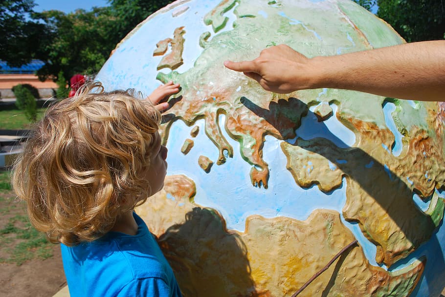 Teaching world geography