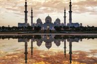 Thumbnail for 5 Iconic Landmarks that put Abu Dhabi on the Map